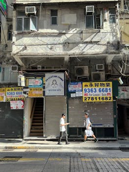 英伟达业绩暴增、增速惊人，估值却已像一只价值股