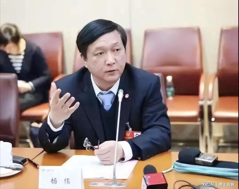 航空领域风向标：科研人才变动背后的深层逻辑与职业启示