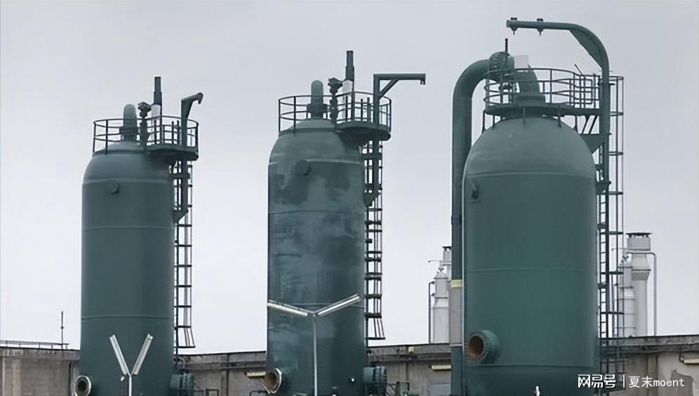  能源博弈中的系统性崩塌：从炼厂爆炸看粗暴干预的代价 股票财经