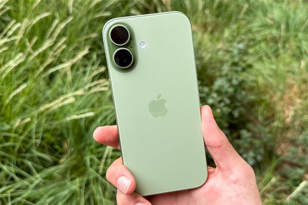  iPhone 18标准版外观停滞：台积电2纳米制程的成本困局与技术博弈 手机评测