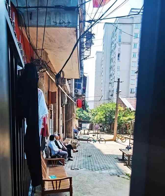  老旧小区改造技术演进与未来走向：2026年政策深度解读 房产家居